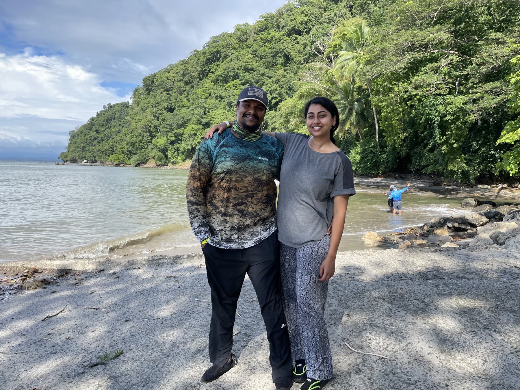 A couple at the cove headland at Playa Mantas — Jaco Costa Rica best snorkeling