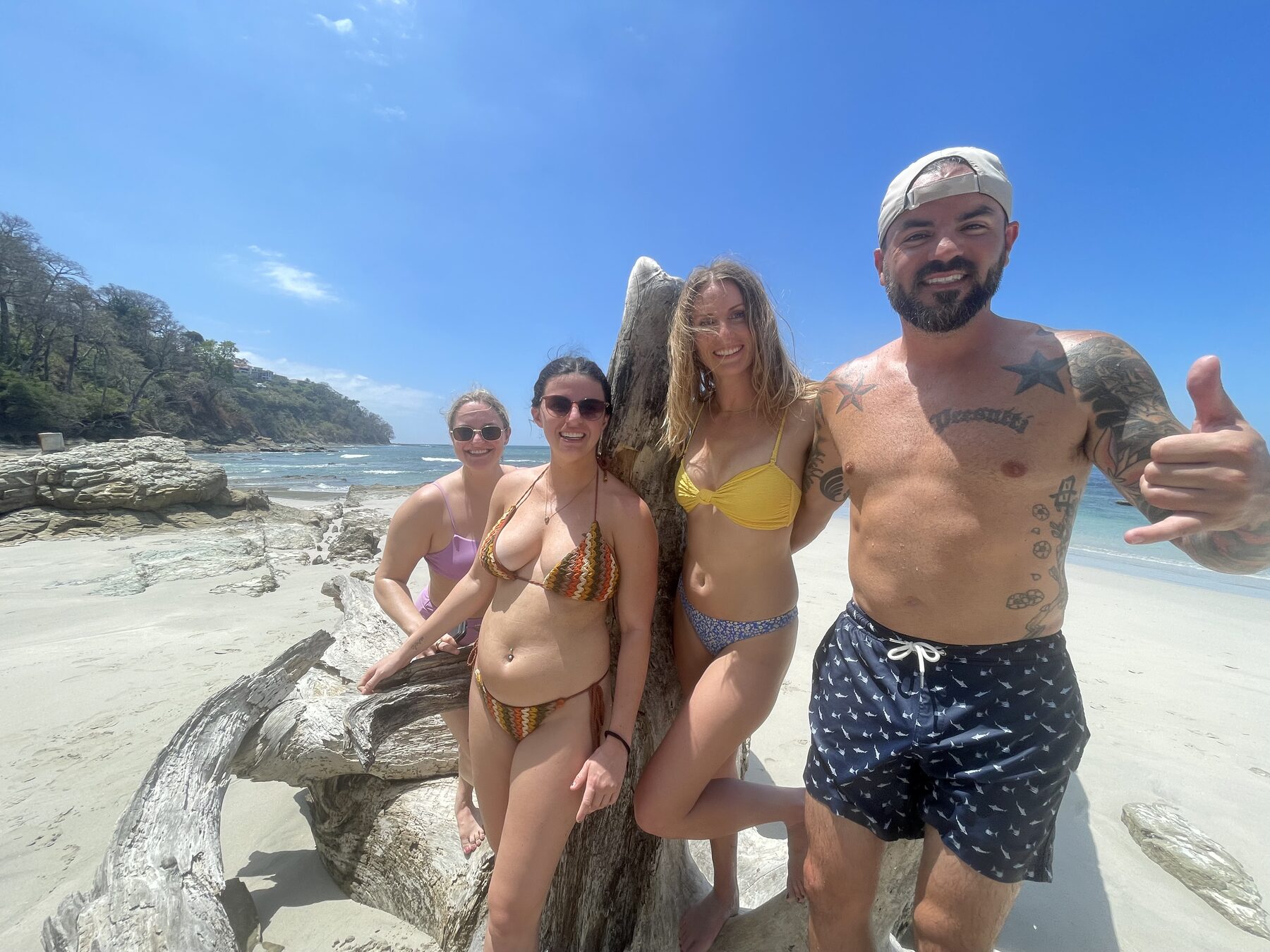Snorkel Jaco guests at Playa Mantas, Jacó, Costa Rica